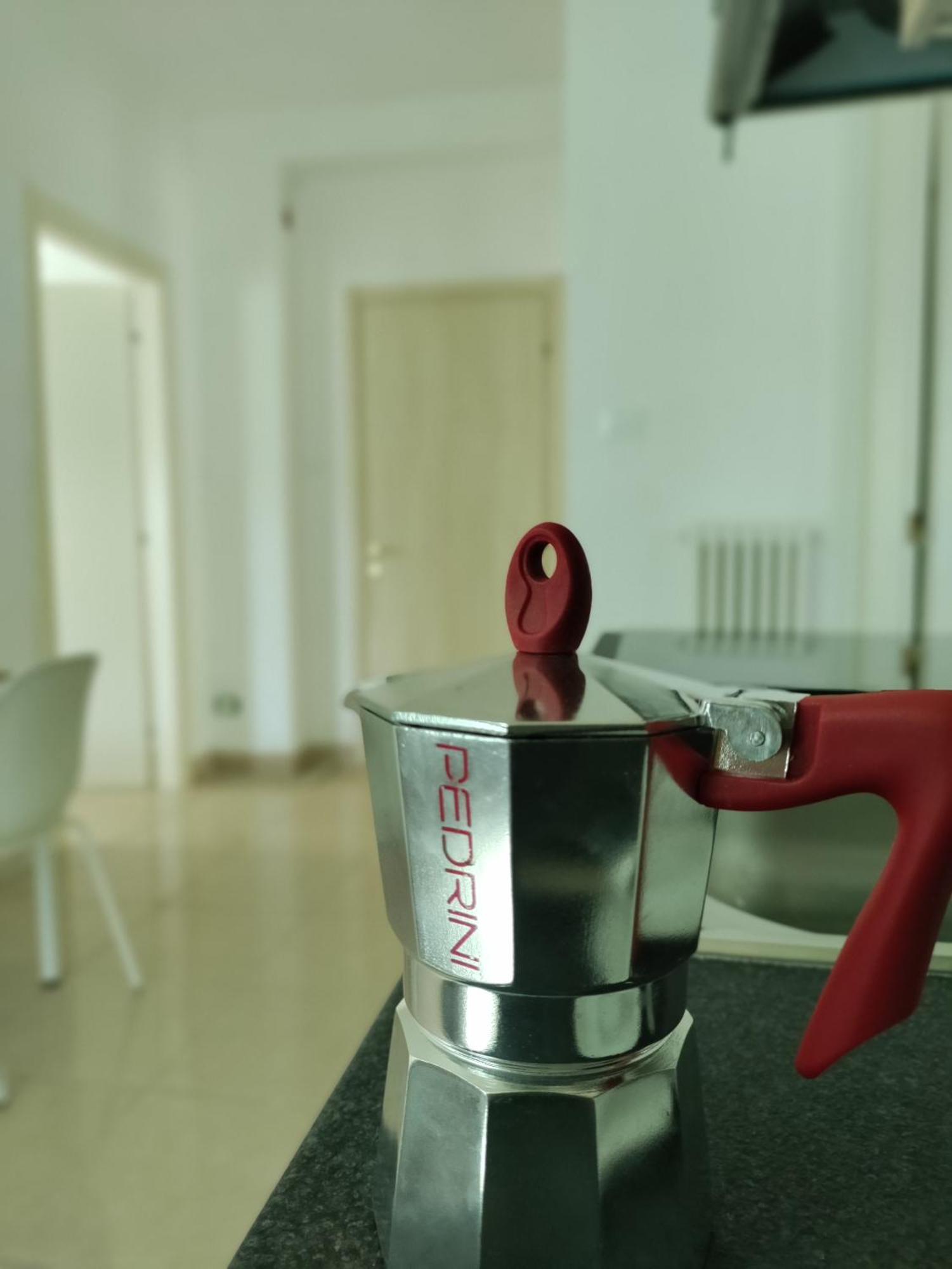 La Dimora Degli Artisti Bed & Breakfast Pescara Ruang foto