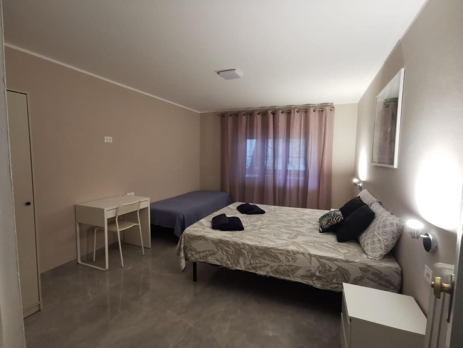 La Dimora Degli Artisti Bed & Breakfast Pescara Ruang foto